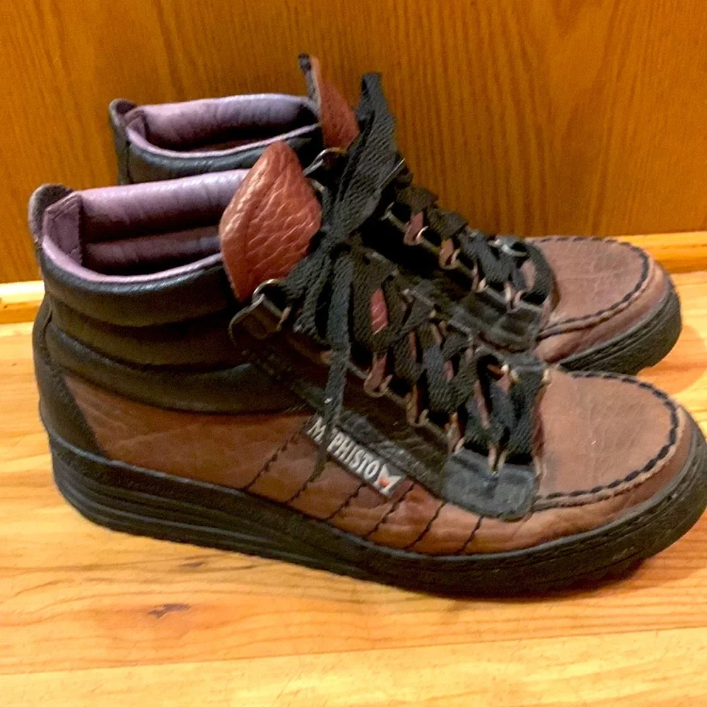 Mephisto France size 7 US men waterproof leather lace up hiking comfort boots
